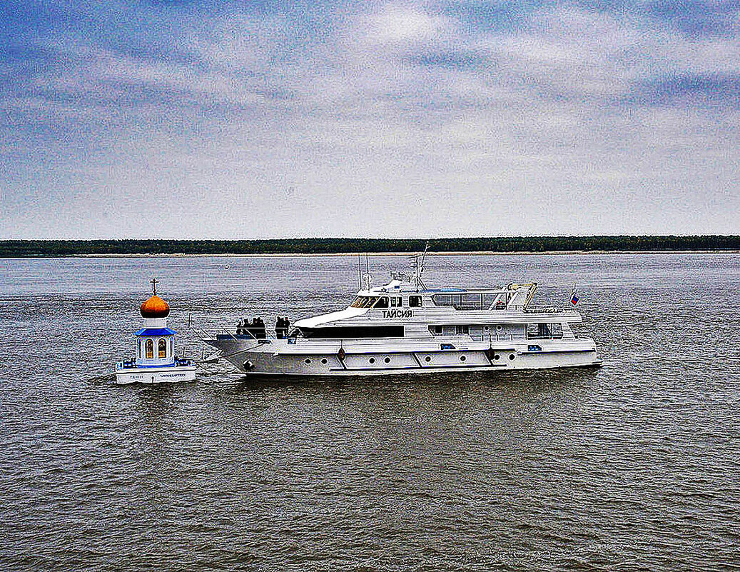 Храм на воде...Там,где сливаются Обь и Иртыш! - Владимир 