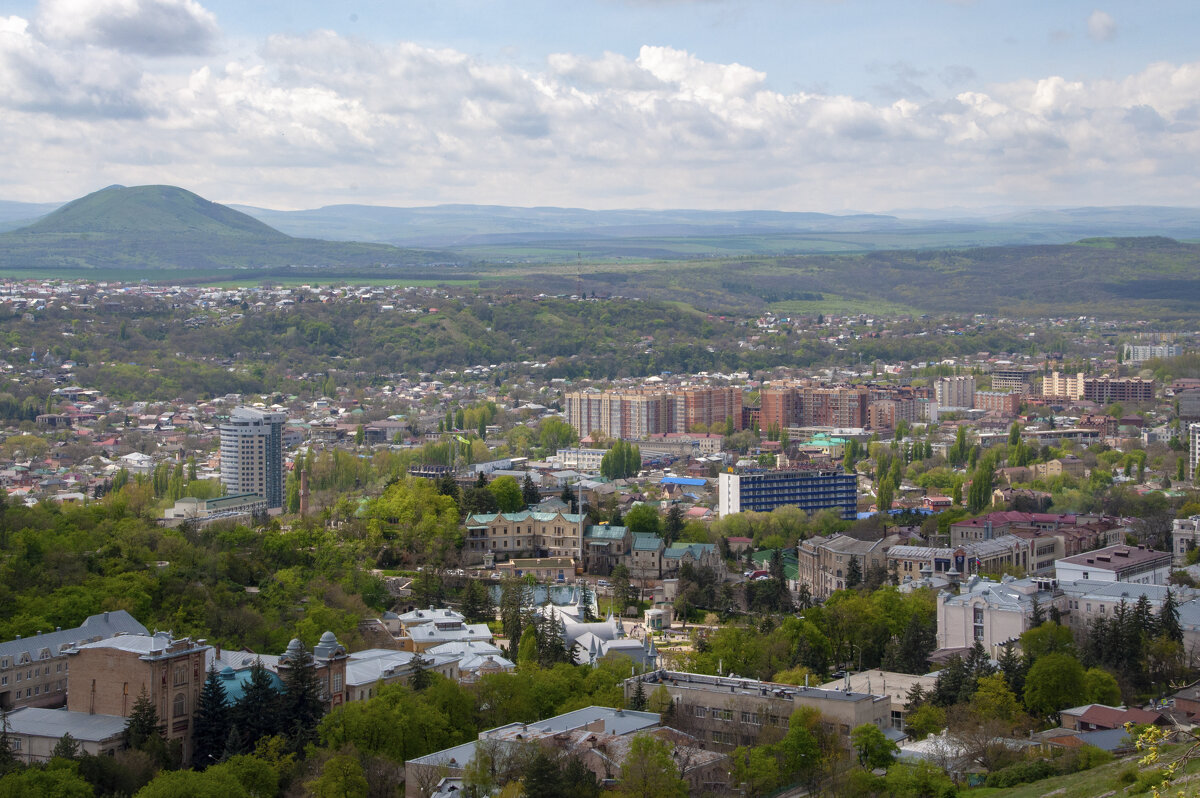 Панорама Пятигорска - вид от Эоловой арфы - Gen 