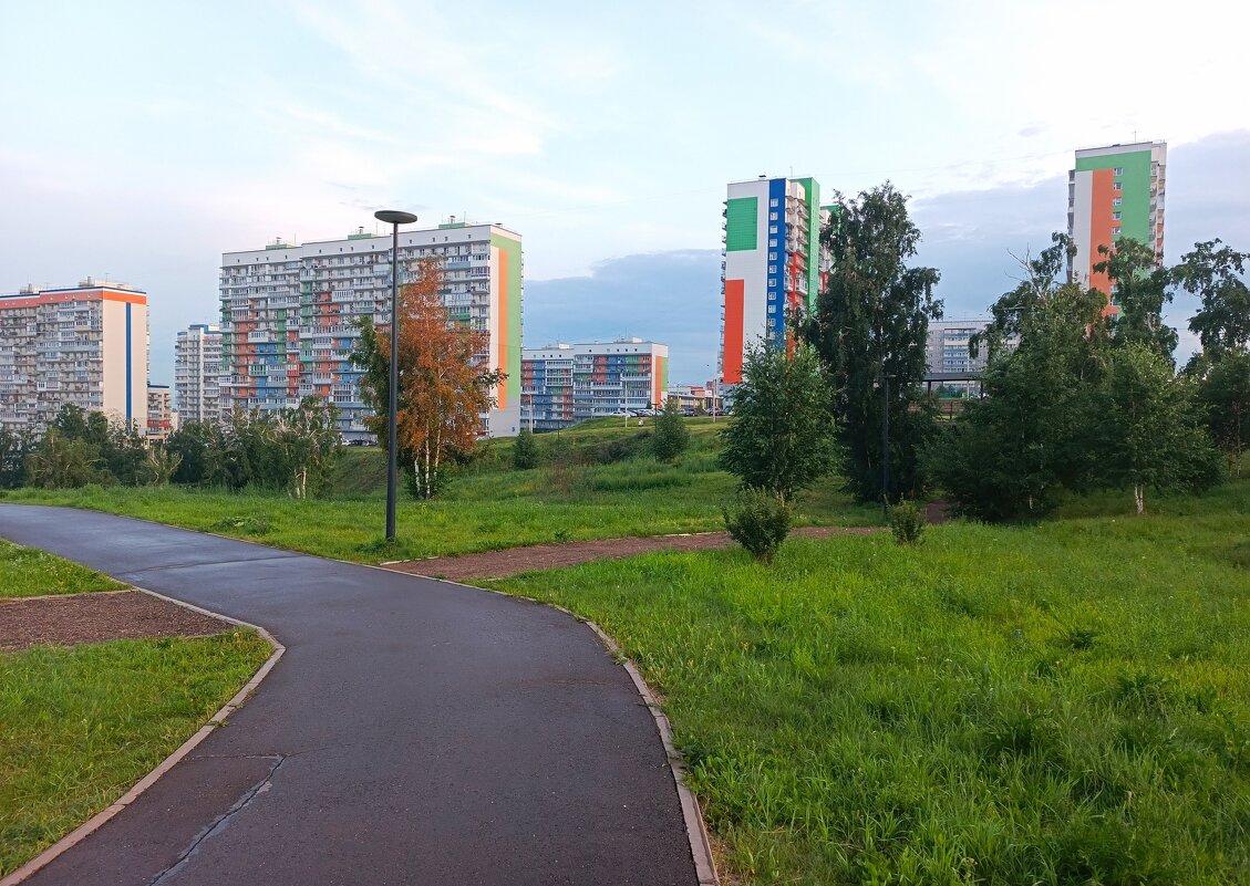 На районе после дождя - Василий На районе после дождя - Василий