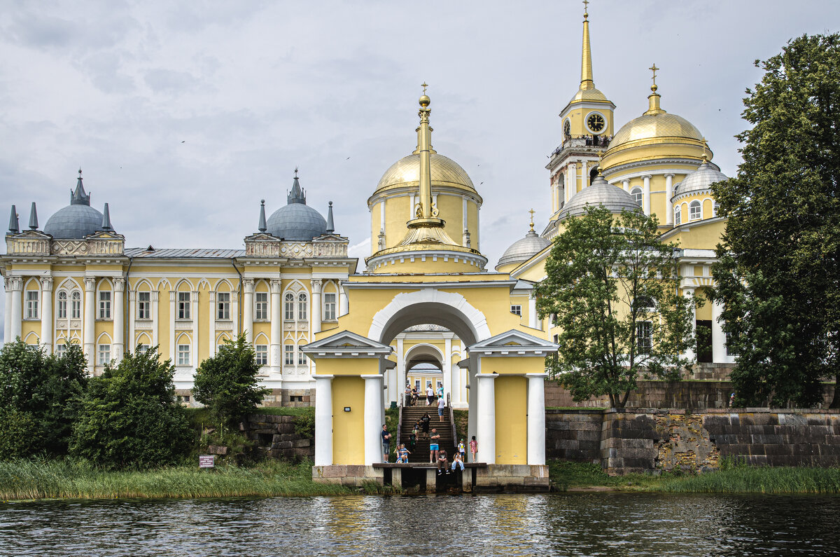 Монастырь - Валерий Пославский