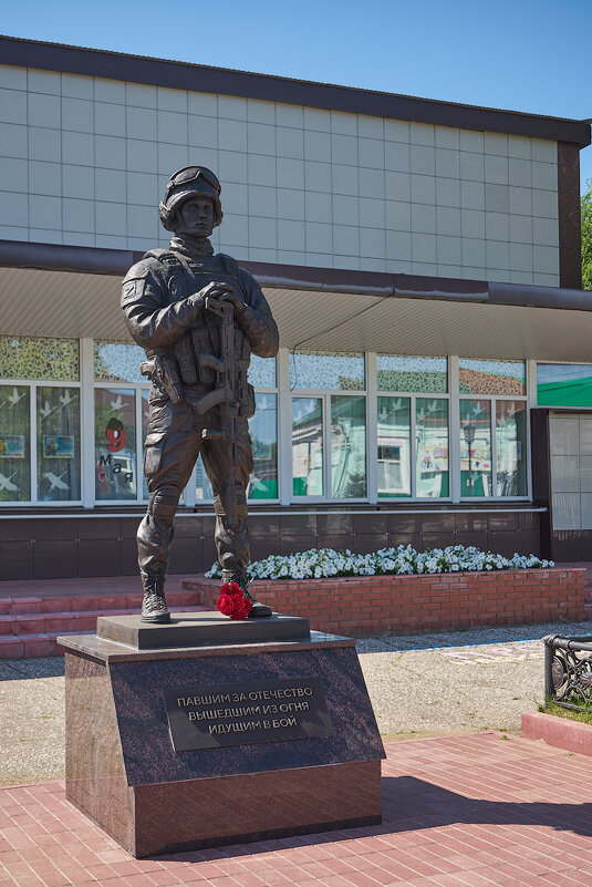Памятник в селе Борское - Олег Манаенков Памятник в селе Борское - Олег Манаенков