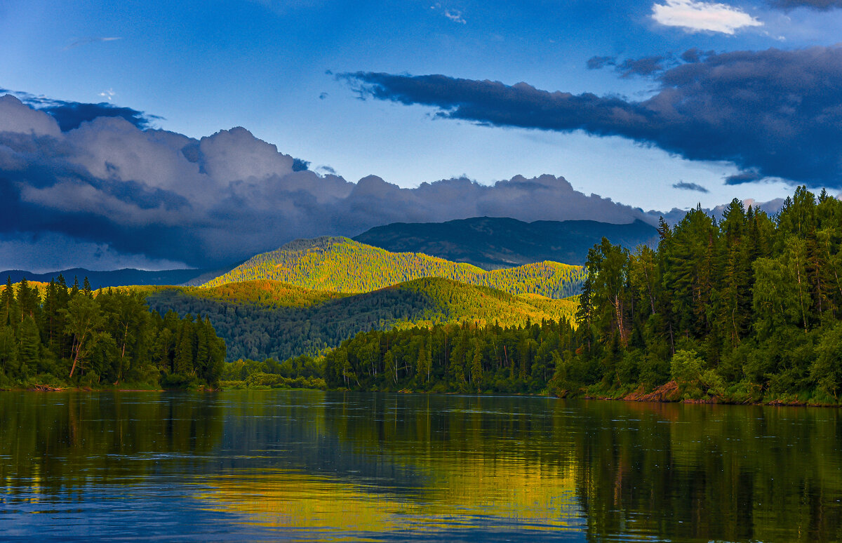 Вечерние блики на горах. - юрий Амосов