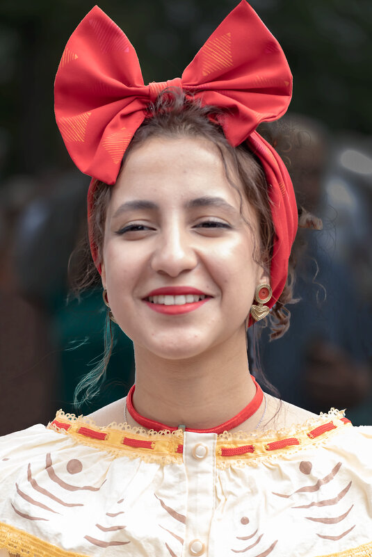 С бантом - Александр 