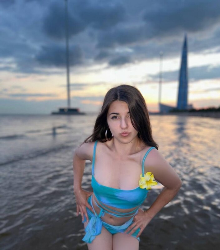 Финский залив  Модель Лейла Башилова - Лейла Башилова