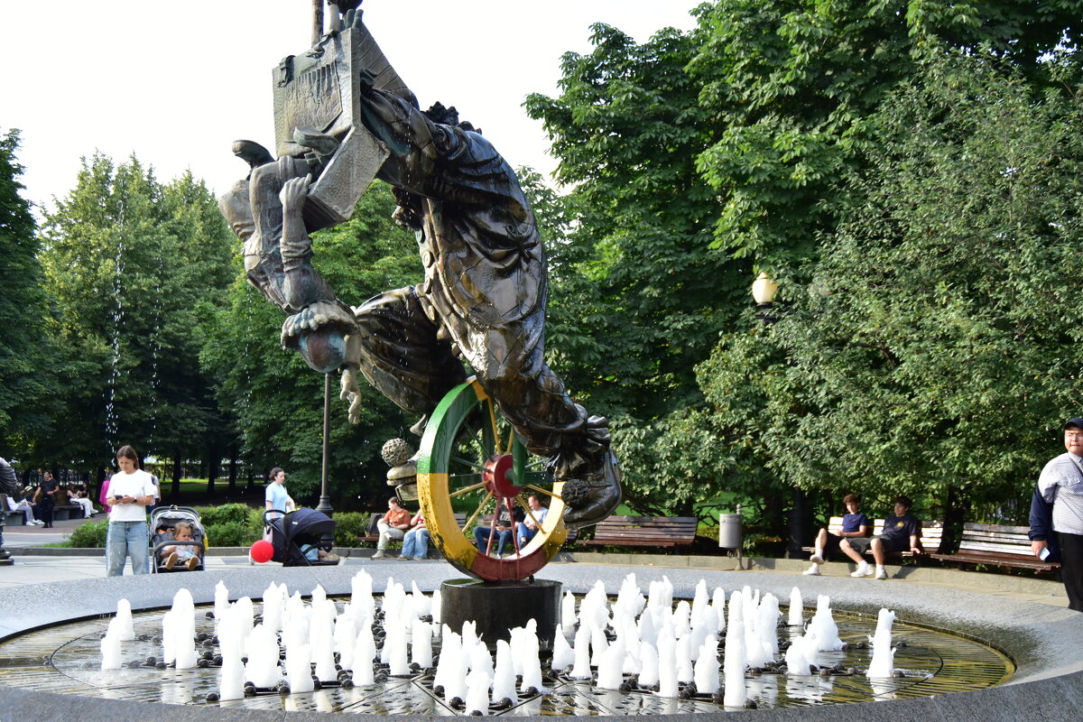 На Цветном бульваре. - Наталья Вязигина