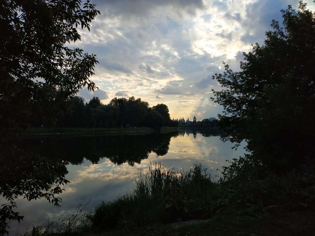 Вечер на пруду - Андрей Лукьянов Вечер на пруду - Андрей Лукьянов