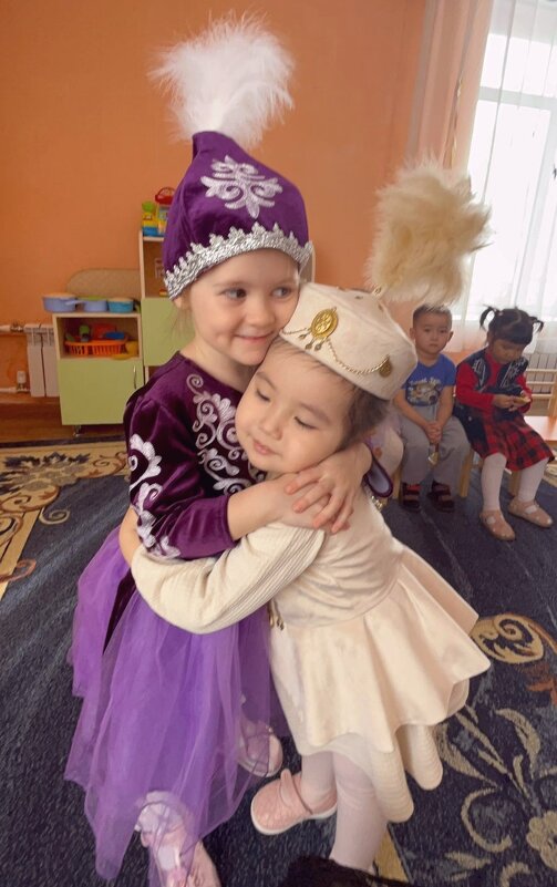 Подруги. - Андрей Хлопонин Подруги. - Андрей Хлопонин