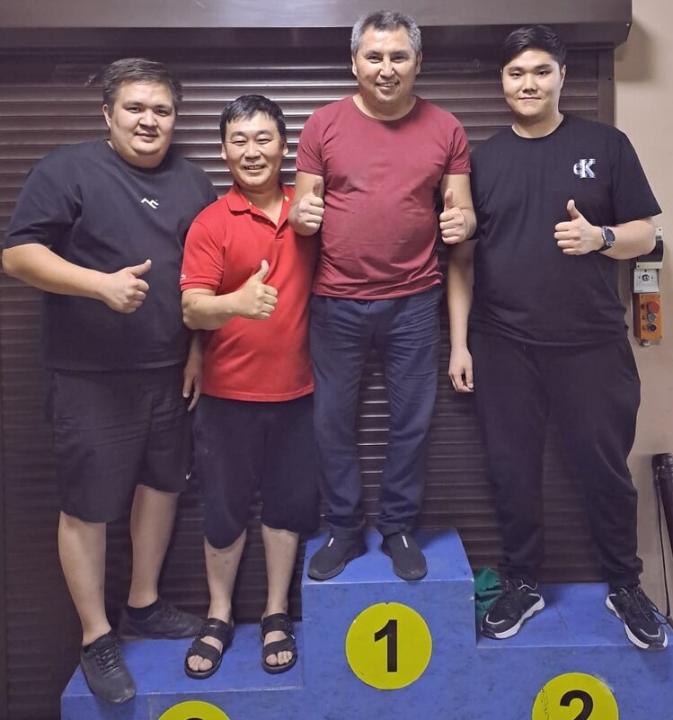 Все любят играть в бильярд - Георгиевич Все любят играть в бильярд - Георгиевич