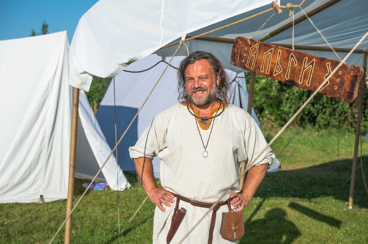 Яр Святополк. - Виктор Евстратов