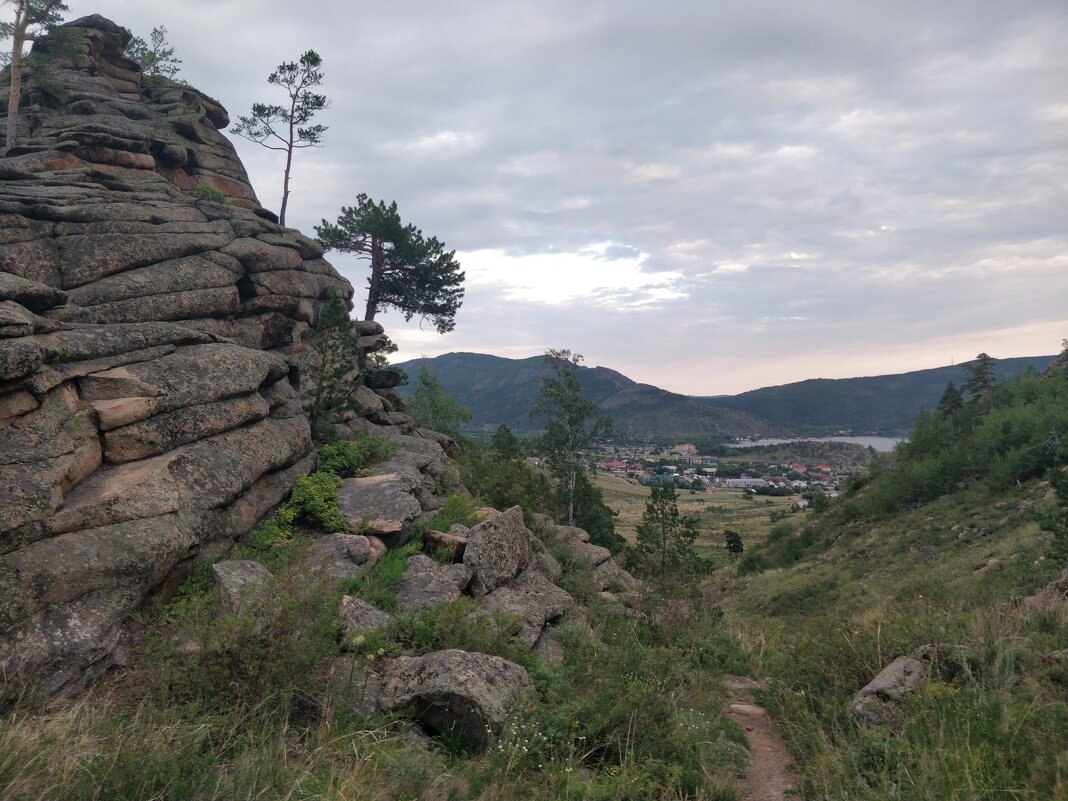 Горное ущелье - Андрей Хлопонин