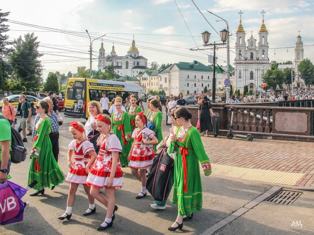" Праздничное настроение!" - Роланд Дубровский " Праздничное настроение!" - Роланд Дубровский
