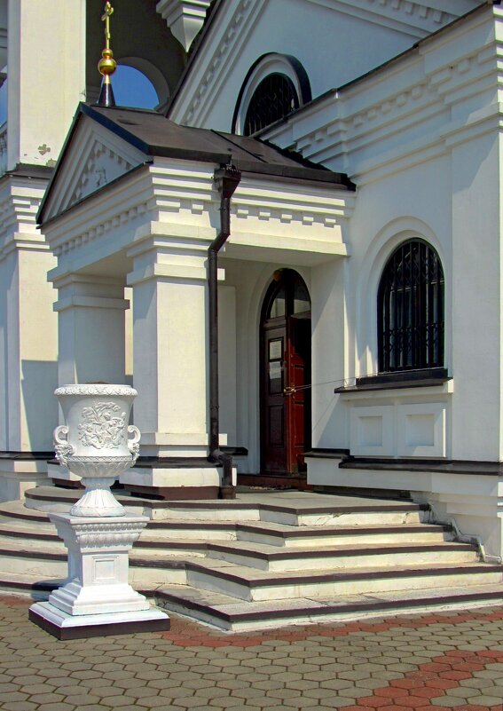 Вход в храм - Сергей Карачин Вход в храм - Сергей Карачин