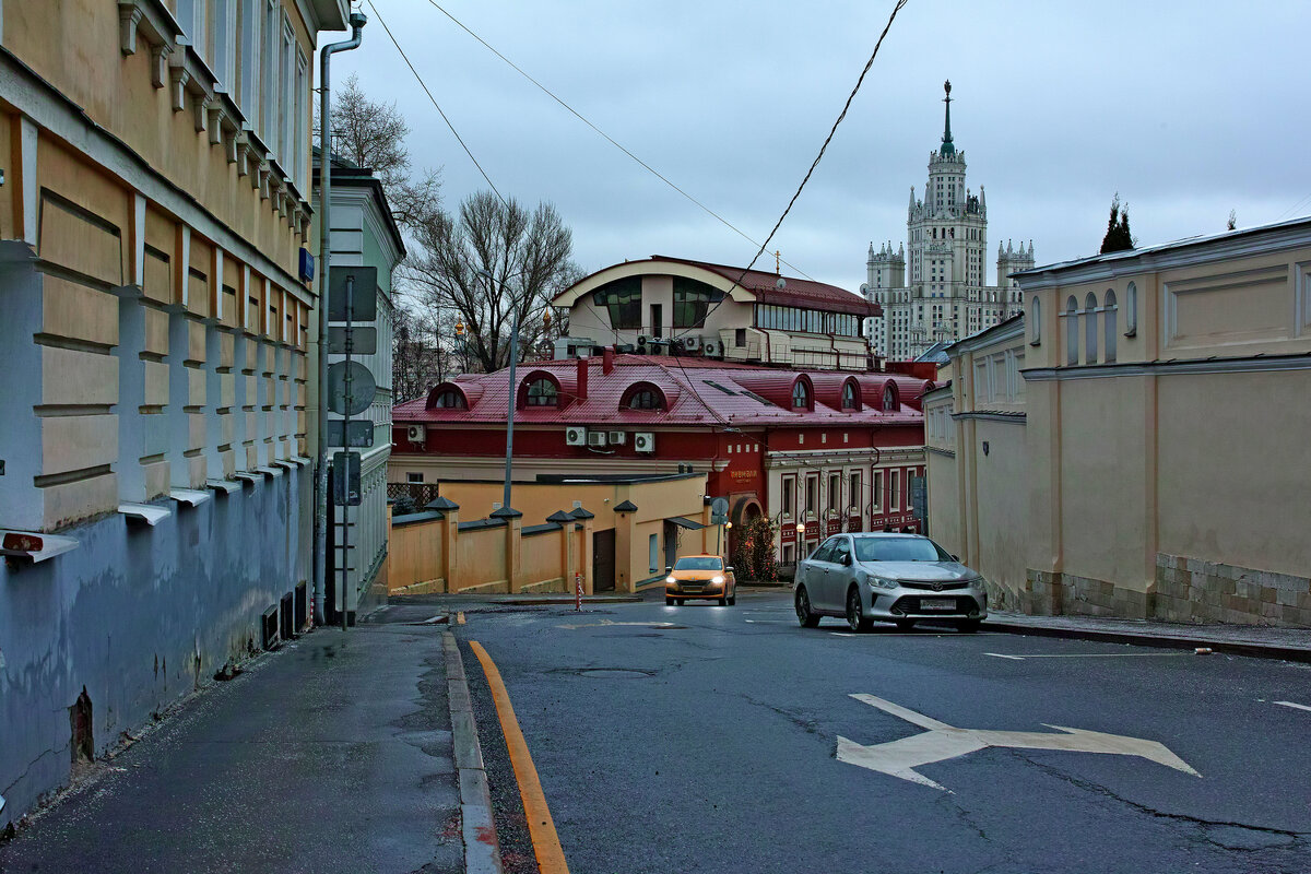 Малый Ивановский переулок - Игорь Белоногов Малый Ивановский переулок - Игорь Белоногов