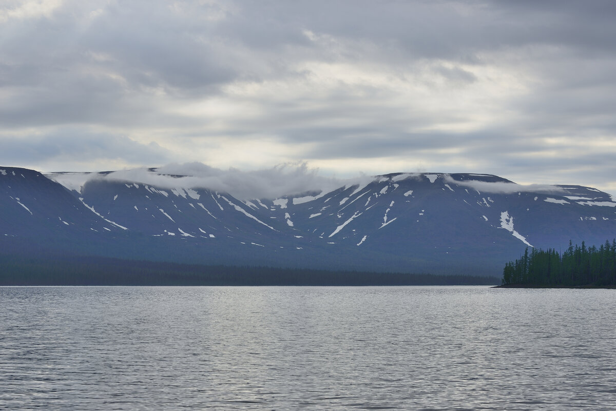 Ненастный день - Александр Хаецкий