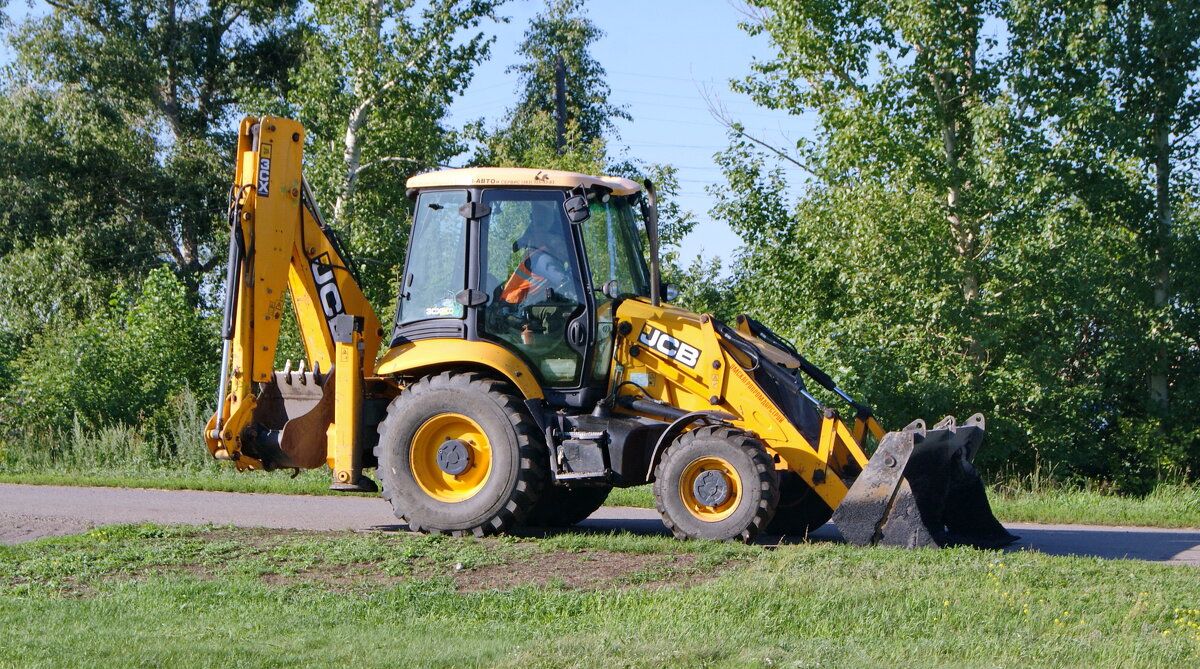 Универсальный трактор. - сергей ермошкин Универсальный трактор. - сергей ермошкин