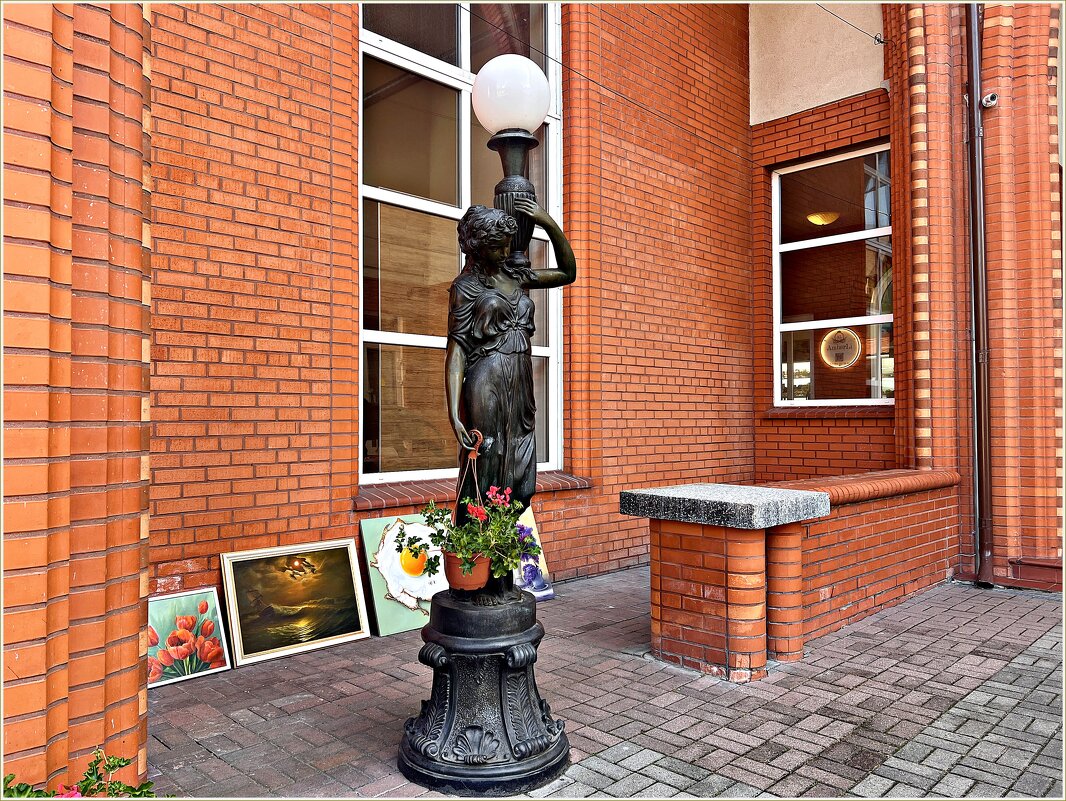 Скульптуры отеля Самбия. - Валерия Комова