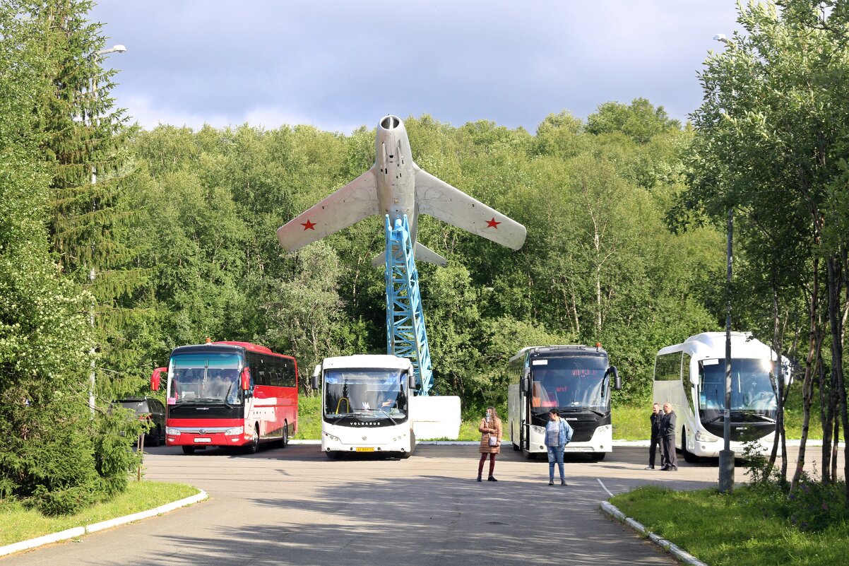 У музея авиации Северного флота - Ольга У музея авиации Северного флота - Ольга