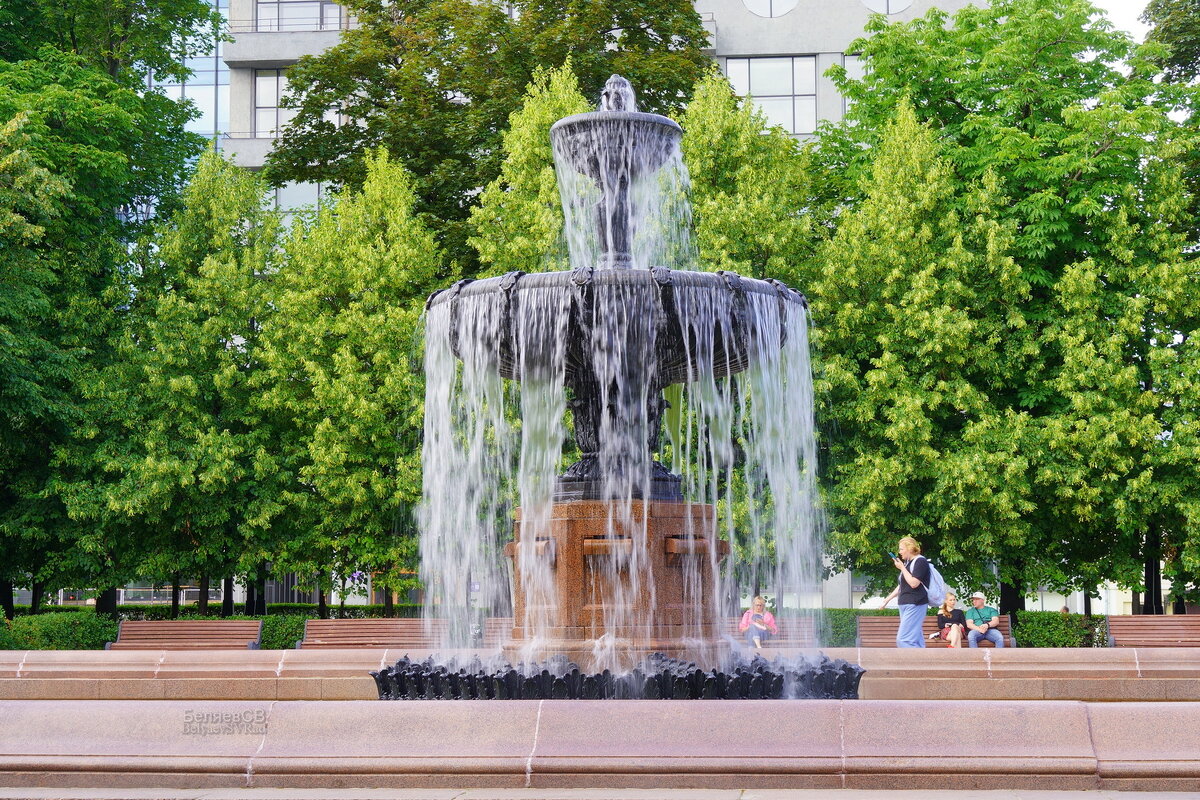 Фонтан на Пушкинской - Сергей Беляев Фонтан на Пушкинской - Сергей Беляев