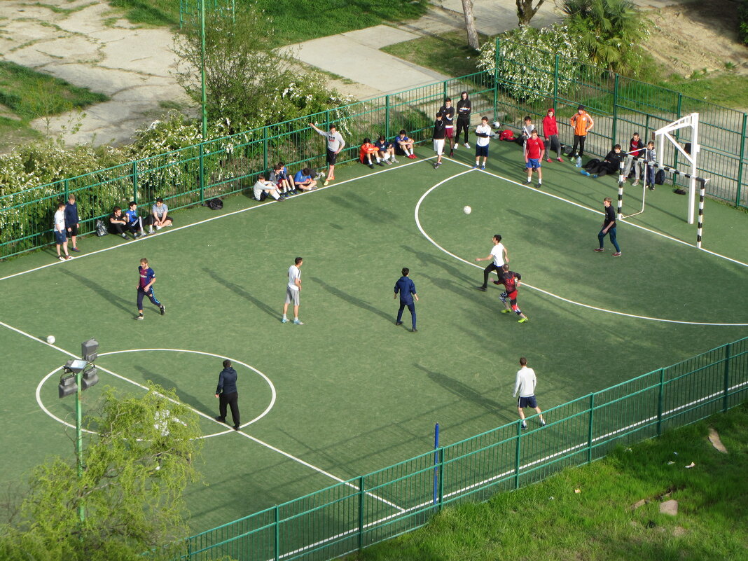 Школьный стадион - Валерий 