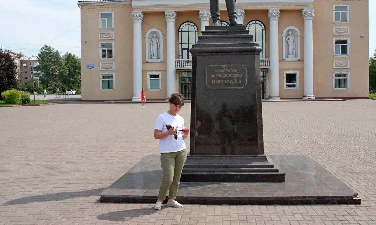 У императора... - Андрей Катков У императора... - Андрей Катков