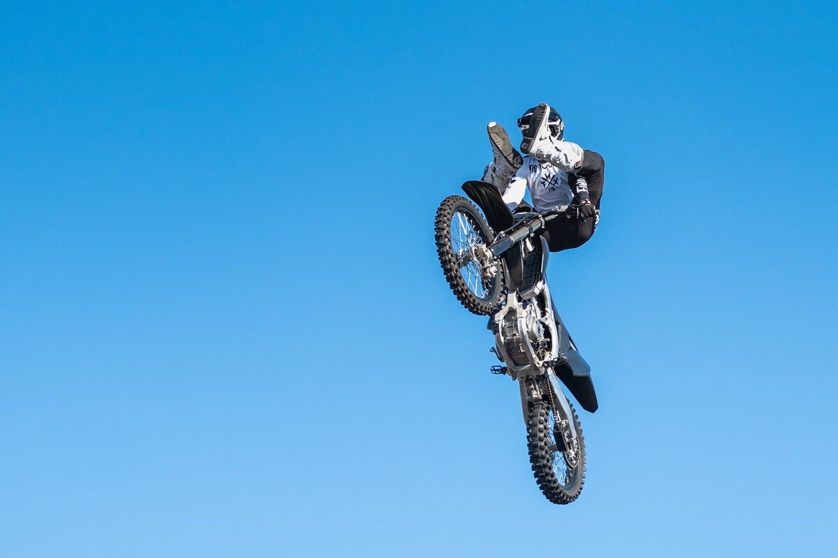 Мото-фристайл. - Виктор Евстратов Мото-фристайл. - Виктор Евстратов