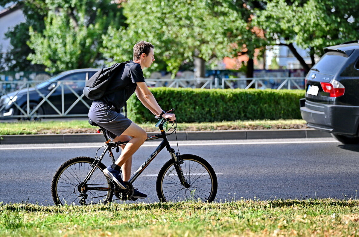 С ветерком... - Николай Саржанов