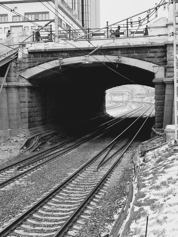 Мост. Туннель. Черно-белая фотография - Любимова Ольга Мост. Туннель. Черно-белая фотография - Любимова Ольга
