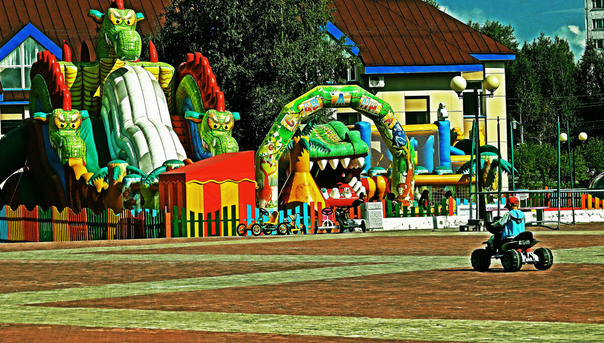 Малыш и сказочный горол! - Владимир 