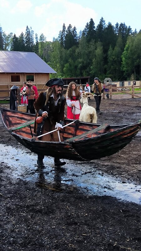 Пираты Карибского моря. Театр Марины Мироновой, - Ольга 