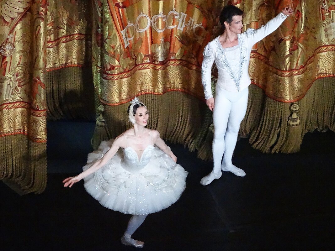 Поклоны после спектакля - Лидия Бусурина Поклоны после спектакля - Лидия Бусурина