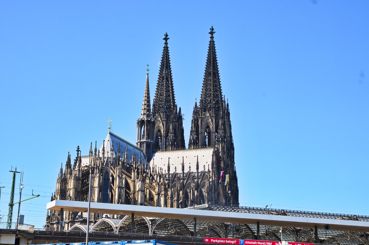 *** - Witalij Löwin