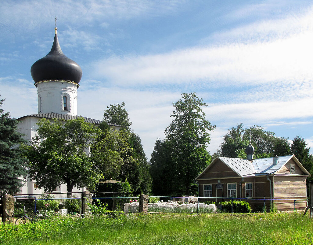 Церковь Георгия Победоносца и часовня Николая Чудотворца - Александр Ильчевский 