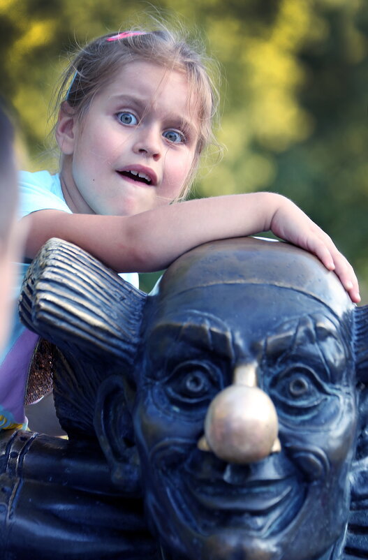 Антикварный Цирк. Театральный бульвар на Цветном 3 августа - Михаил Бибичков Антикварный Цирк. Театральный бульвар на Цветном 3 августа - Михаил Бибичков