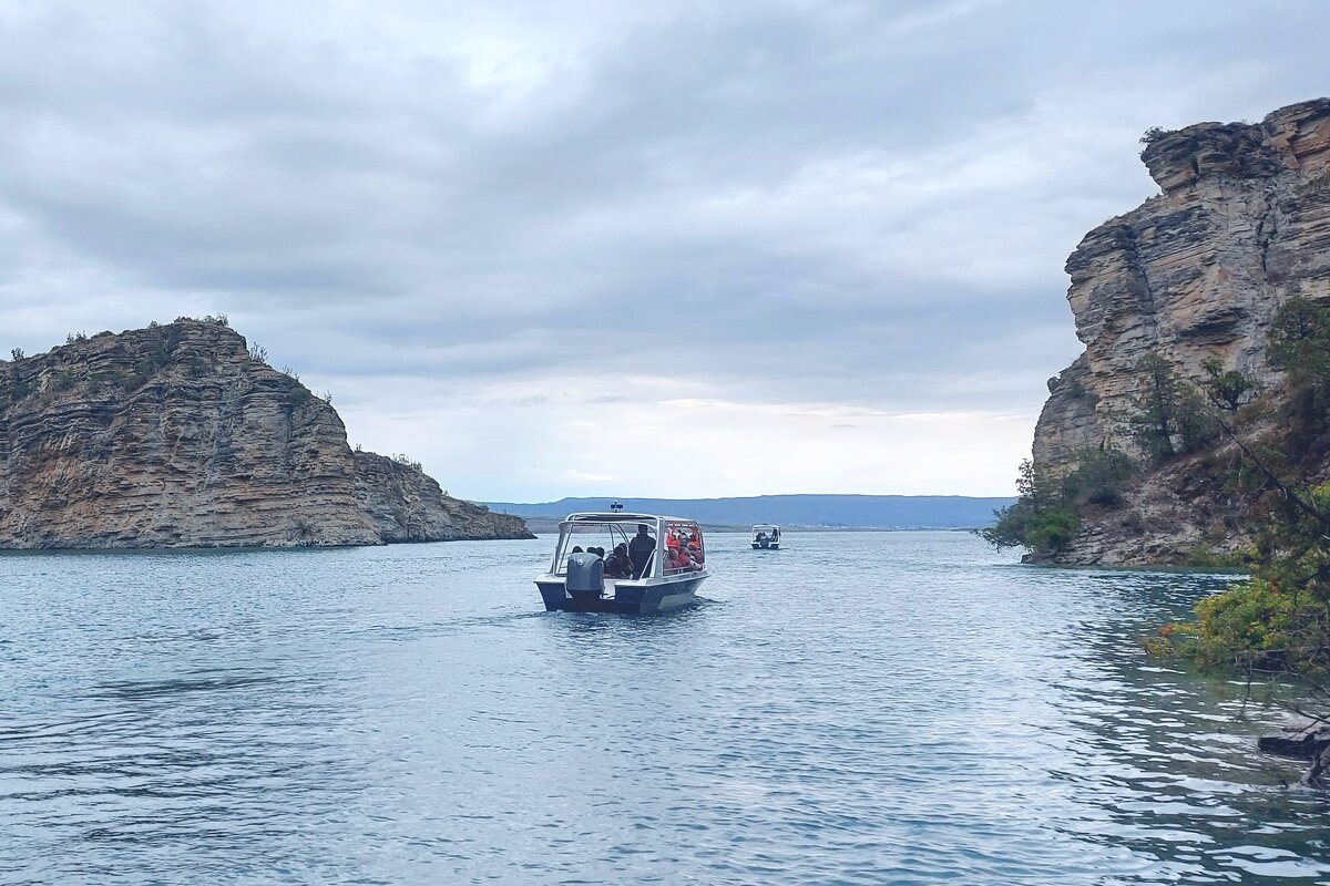 На Чиркейском водохранилище - Сергей Швечков