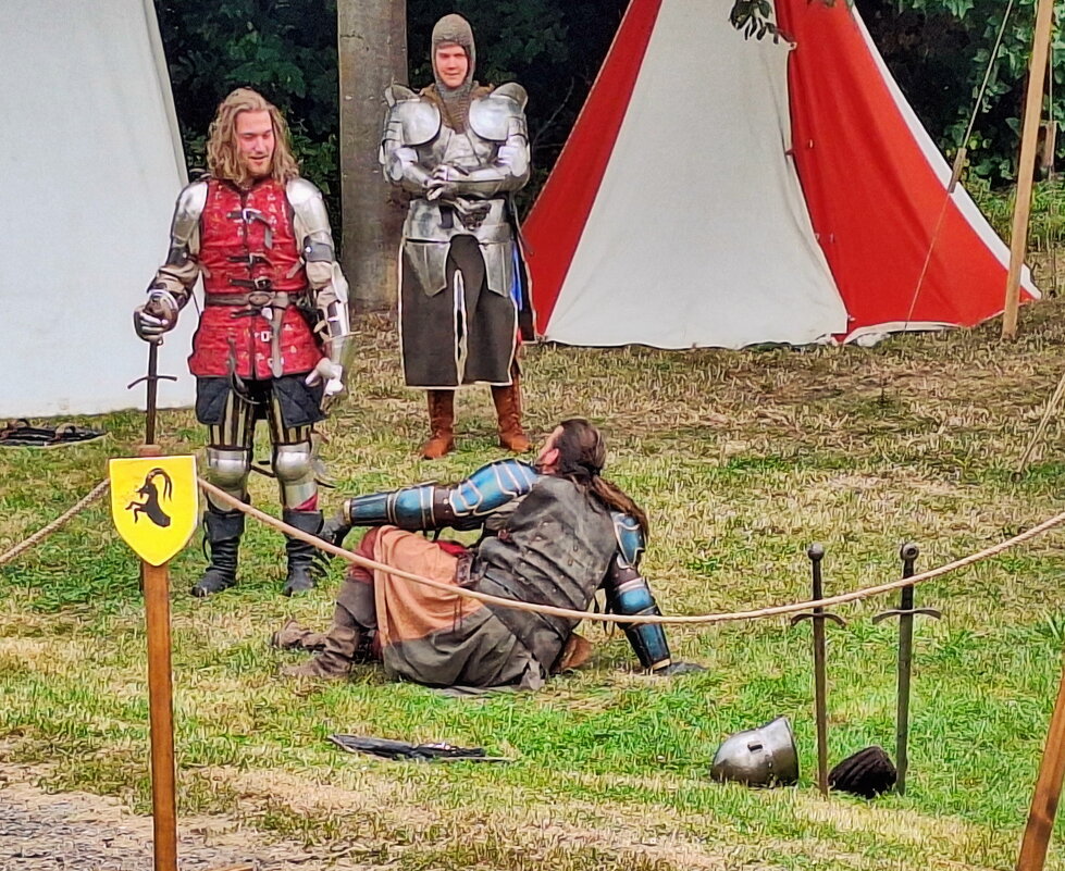 Лежачего не бьют - Андрей K.