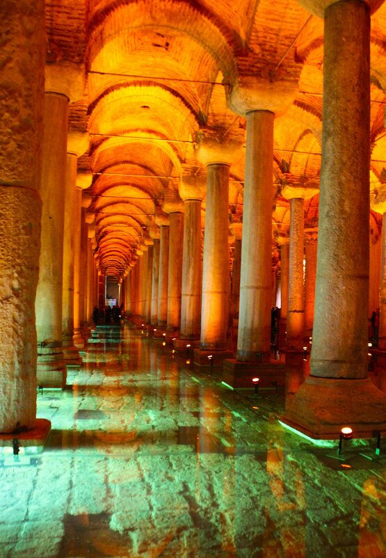 Цистерны стамбульские - Сергей Никифоров Цистерны стамбульские - Сергей Никифоров