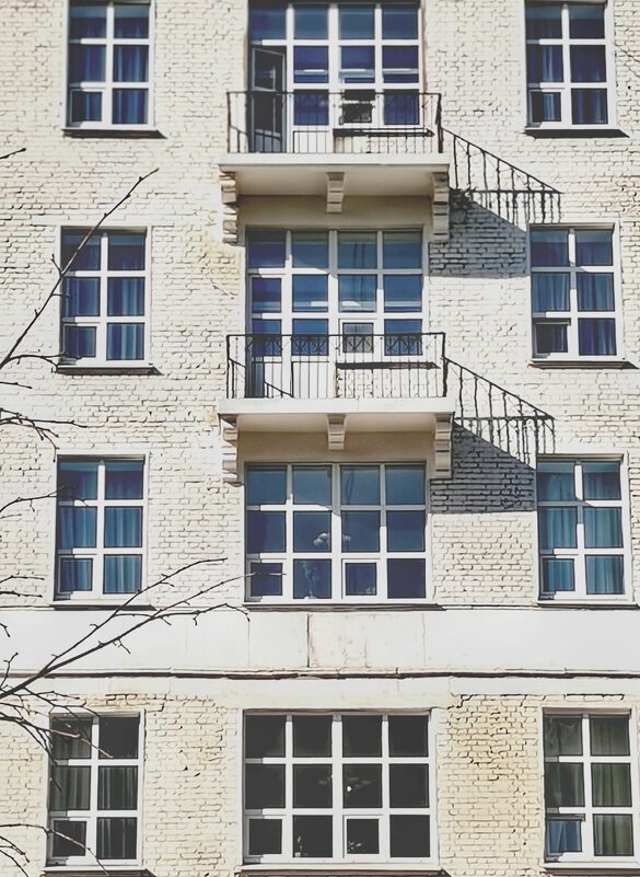 Симметрия, тени. - Любимова Ольга 