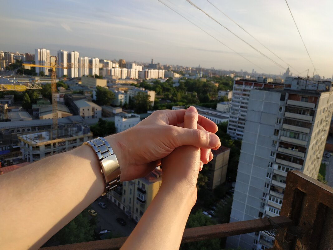 Объятия - Олег Иванов Объятия - Олег Иванов