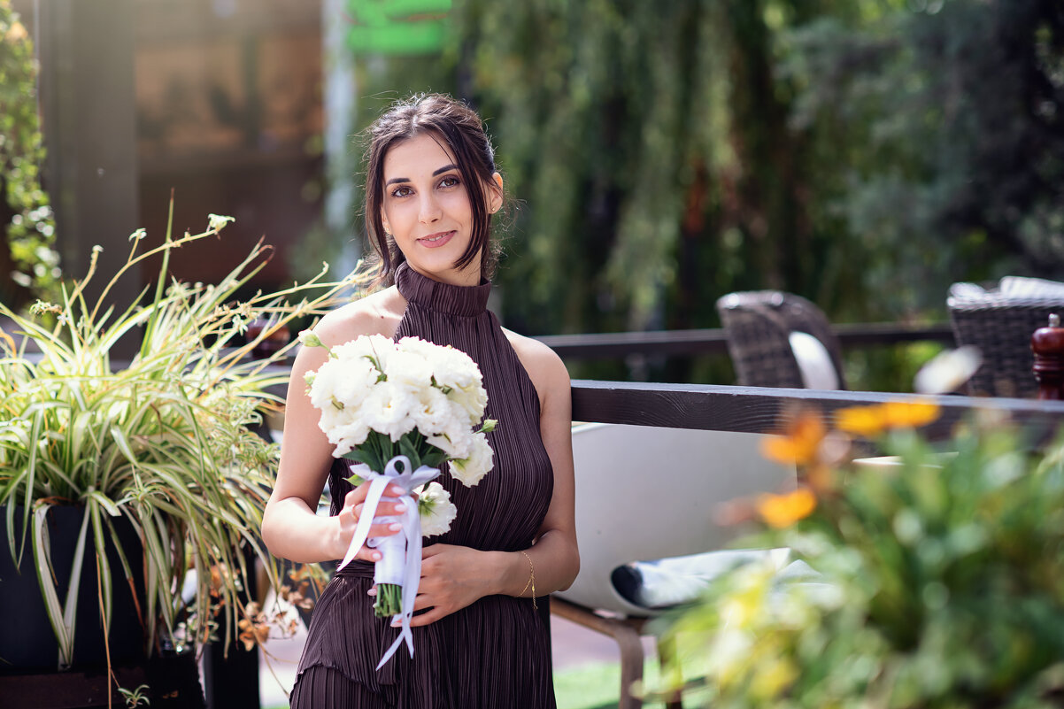 Поймала букет невесты) - Лилия .