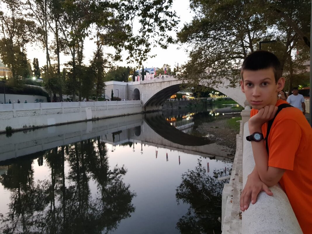 ПРОГУЛКА ПО ГОРОДУ - Tata Wolf