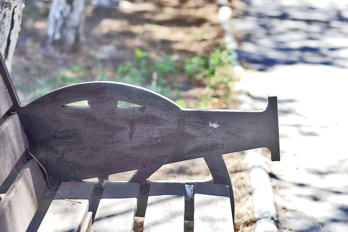 На аллее - Юрий Гайворонскiий