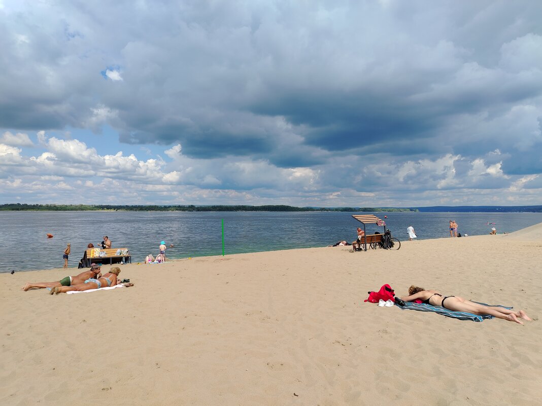 Тревожное небо над Волгой - Надежда Тревожное небо над Волгой - Надежда