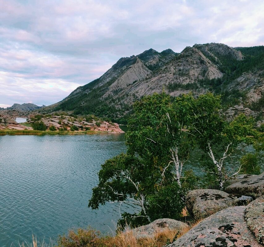 Озеро и горы - Георгиевич 