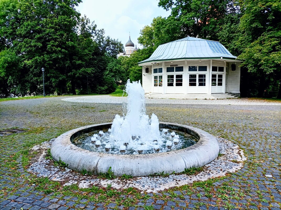 Фонтан на горке Харью - Veera V