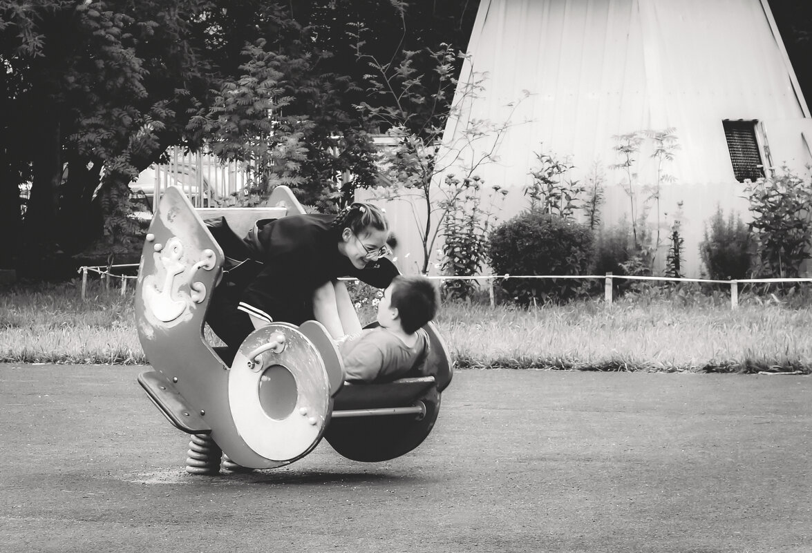 Я тебя сейчас укатаю! (чб) - Сергей Царёв Я тебя сейчас укатаю! (чб) - Сергей Царёв