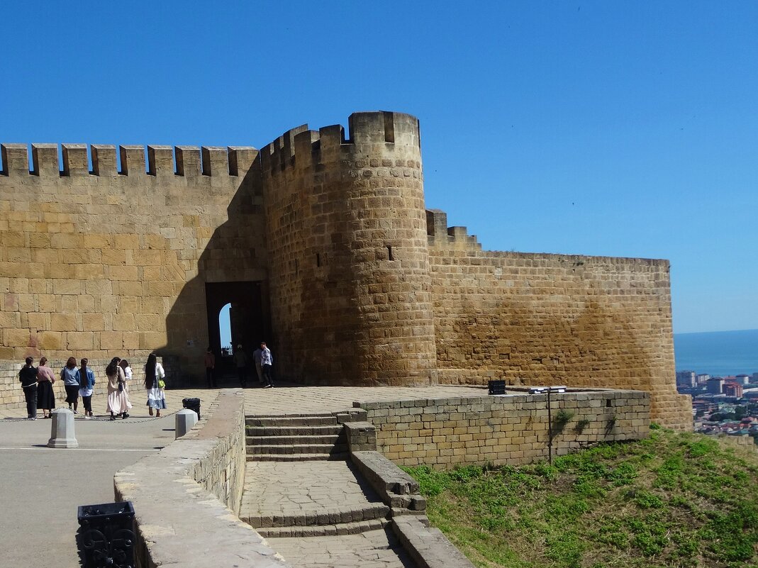 Вход в Крепость Дербента - Лидия Бусурина Вход в Крепость Дербента - Лидия Бусурина