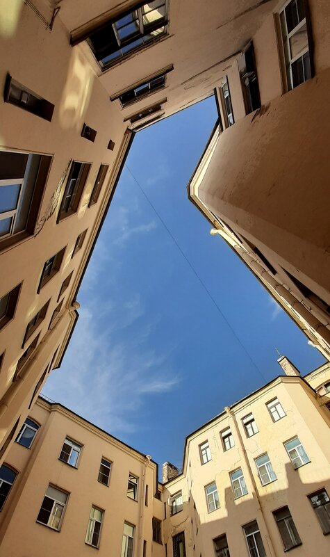 Двор-колодец - Наталья Герасимова