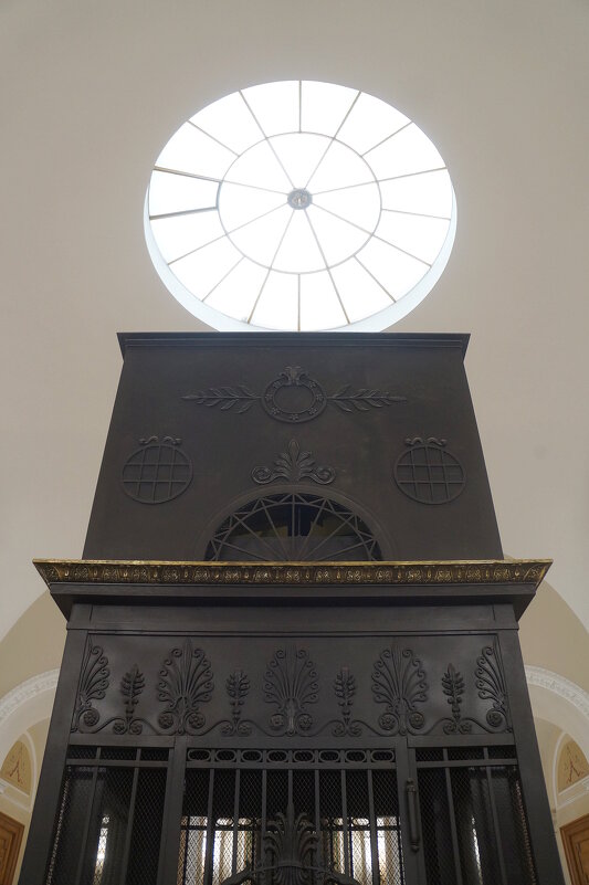 в особняке Сухозанета - zavitok *