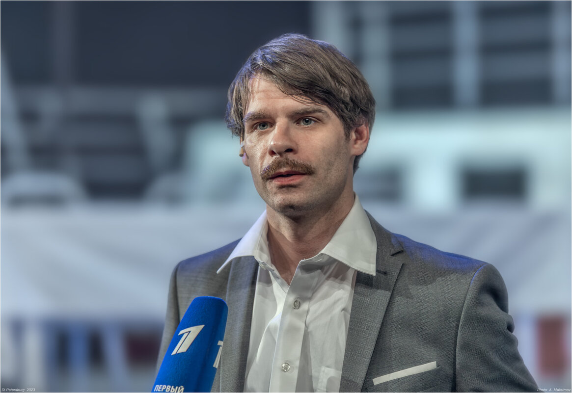 Актёр Егор Лесников. Интервью телеканалу. - Александр Максимов Актёр Егор Лесников. Интервью телеканалу. - Александр Максимов