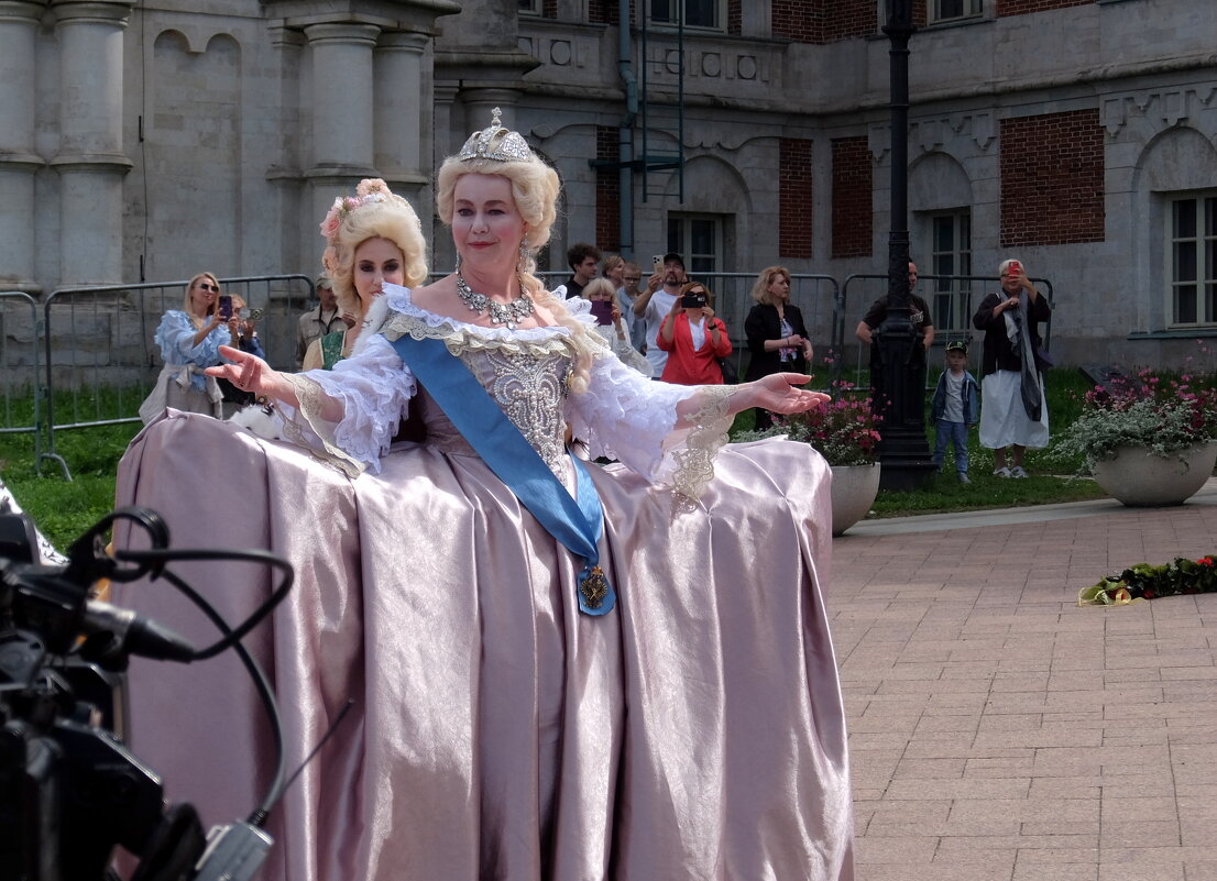 Великая императрица Екатерина II удостоила своим вниманием телеканал Россия1 - Люба Великая императрица Екатерина II удостоила своим вниманием телеканал Россия1 - Люба